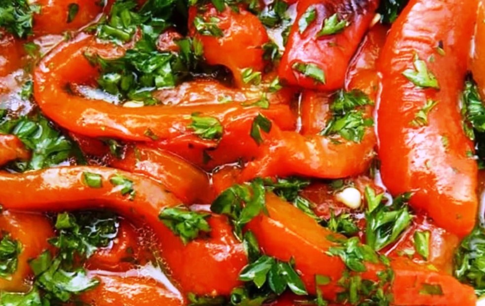 15 простых рецептов маринованного болгарского перца на зиму