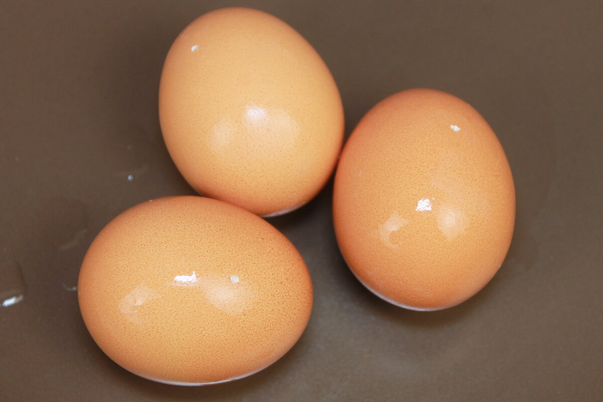 Сотрудница советской столовой подсказала, как варить яйца, чтобы они чистились за несколько секунд без холодной воды
