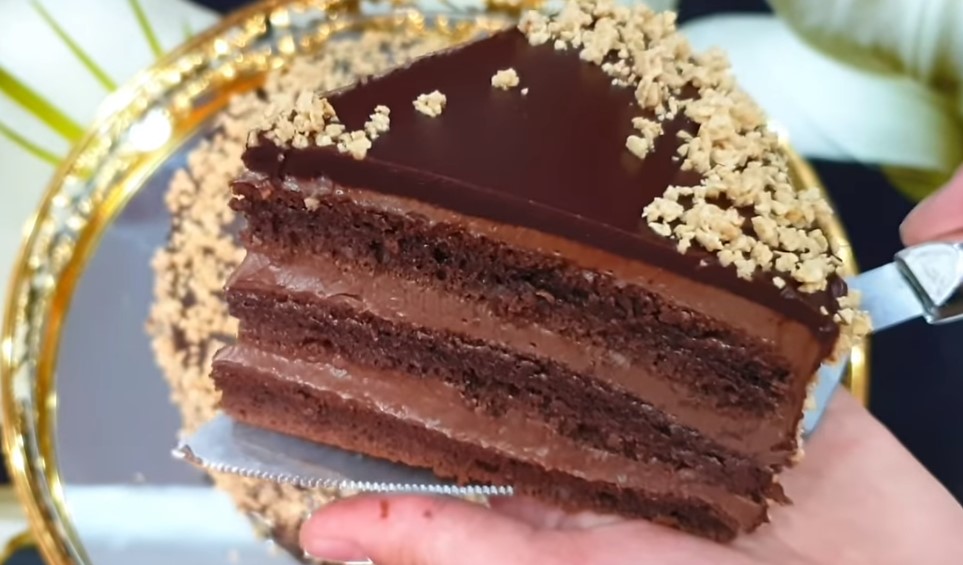 Легендарные торты. Шоколадный торт. Торт Прага классический. Легендарный торт. Торт Прага на сковороде.