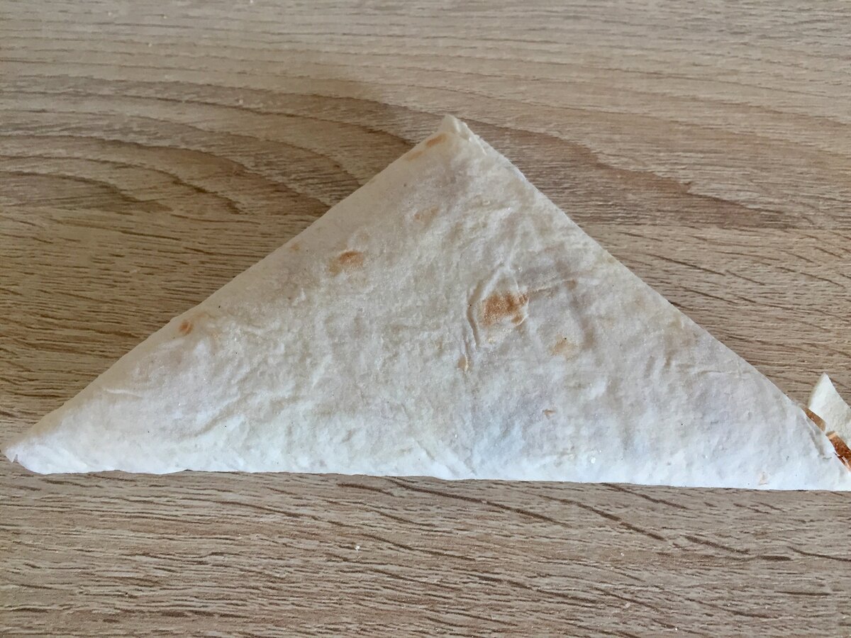 Вместо треугольника можно испечь пирожки другой формы