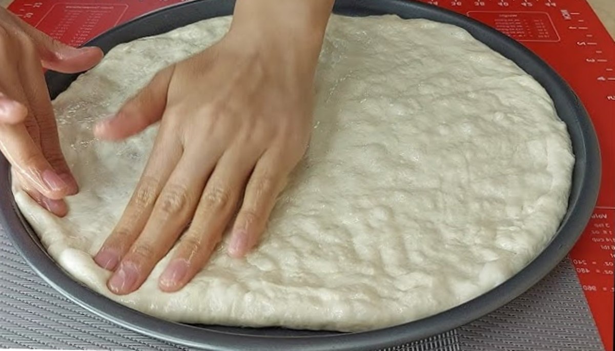 что делать если тесто прилипает к рукам для пиццы фото 33