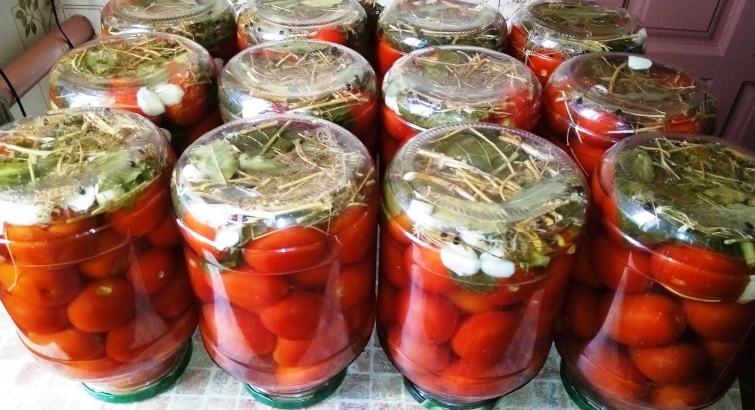Вкусные зелёные маринованные помидоры на 1 литровую банку