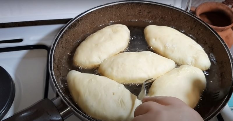 Рецепт пышных и ароматных пирожков с мясом. Вкусно и сытно