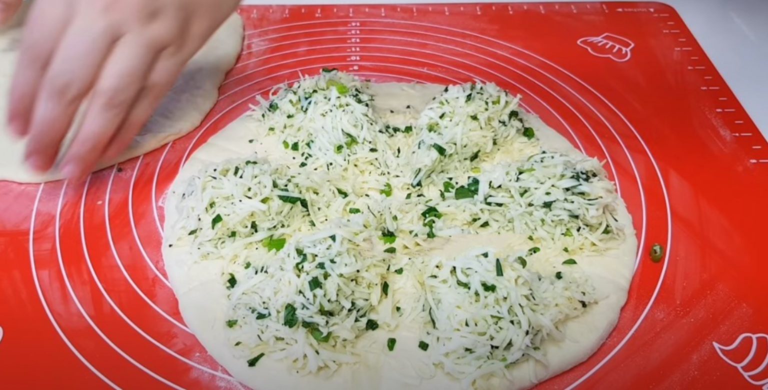 Вкуснее всяких чебуреков. Кефирные треугольники на сковороде: быстро и ...