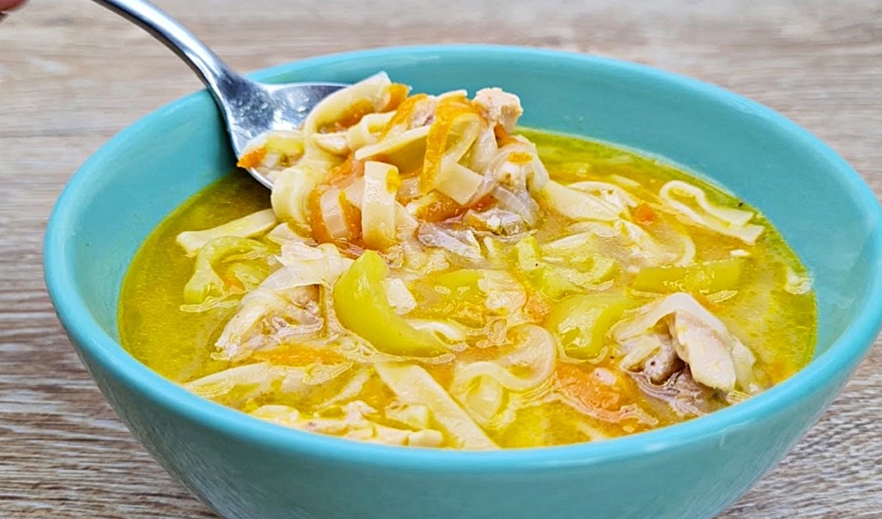 Турецкий белый куриный суп