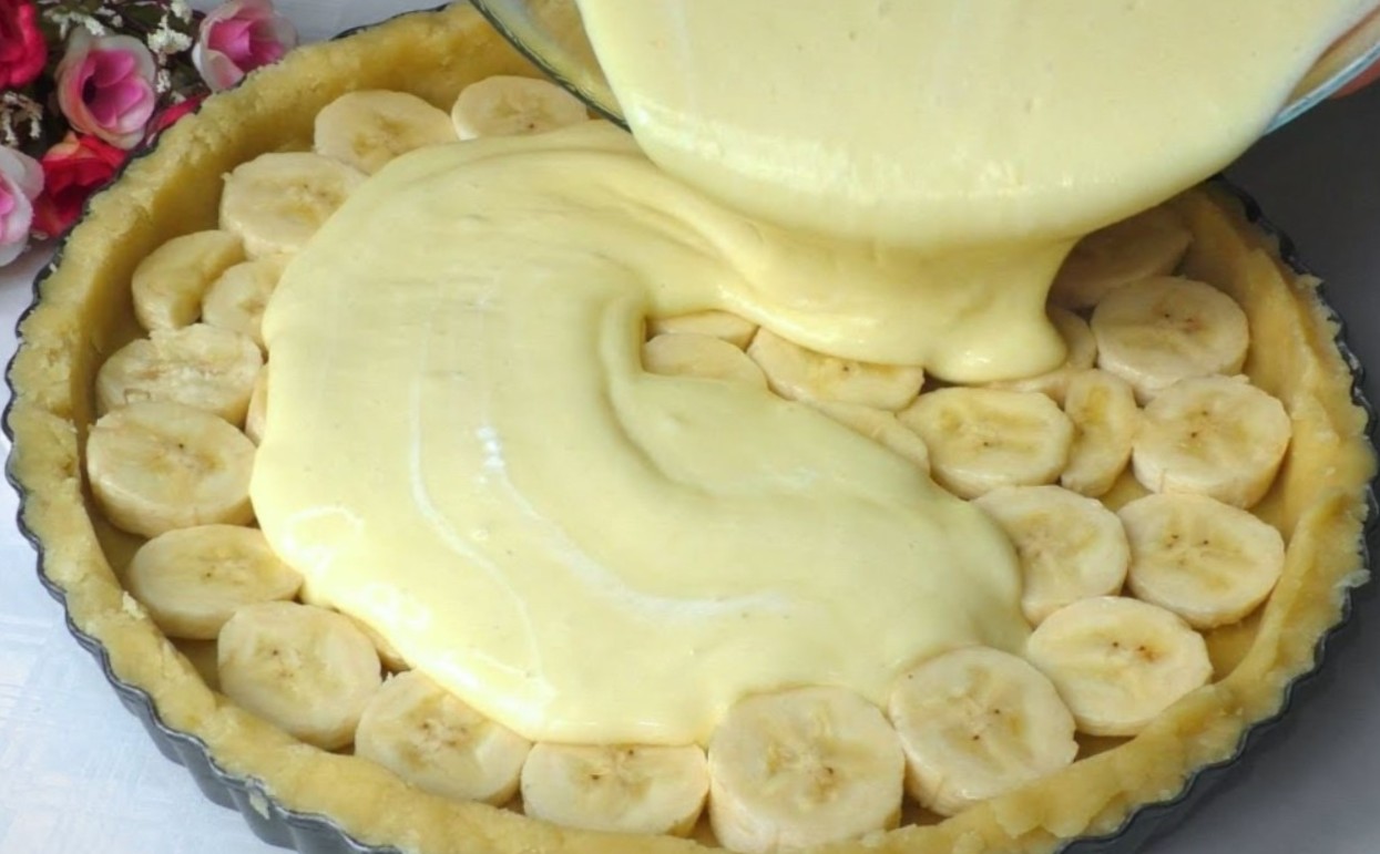 Рецепт бананового пирога со сметаной