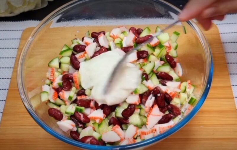 20 дешевых и простых салатов на скорую руку