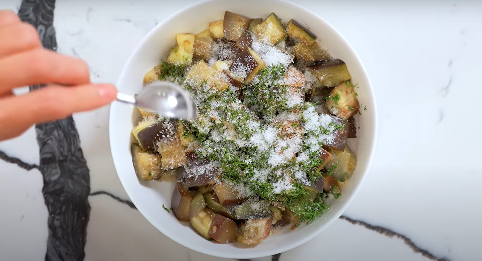 Маринованные баклажаны быстрого приготовления с чесноком