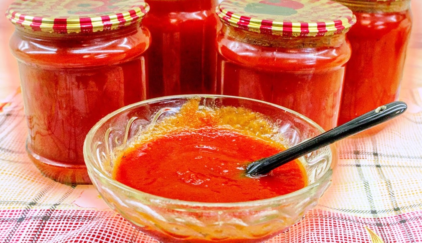 Острый кетчуп из помидоров на зиму — рецепт с фото