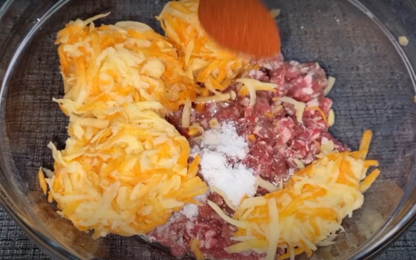 Картофель "вкусняшка". Рецепты блюд из картофельных очистков. Вареная картошка. Картошка на 10 человек. Блюда из картофеля.