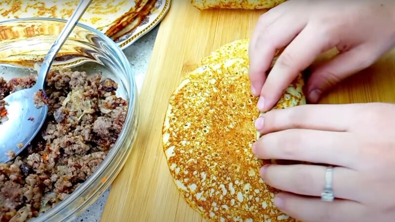 Пирожки больше не делаю, нашла рецепт проще и вкуснее. Сытные картофельные блинчики с мясной начинкой