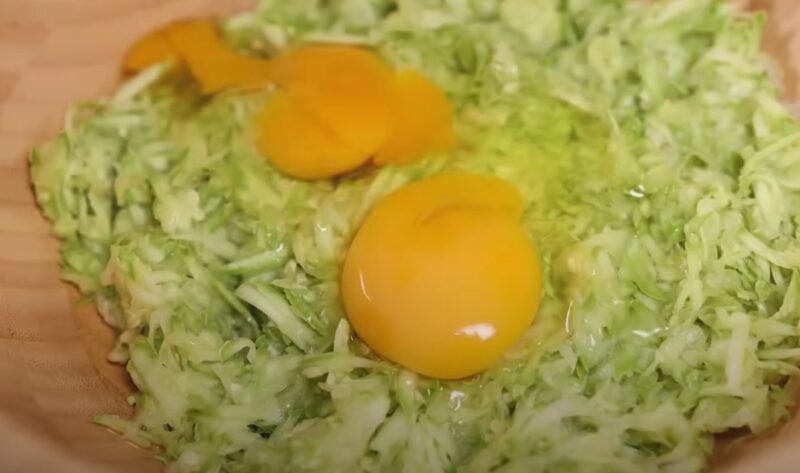 Буду готовить все лето. Невероятно вкусные кабачковые котлеты: простой рецепт