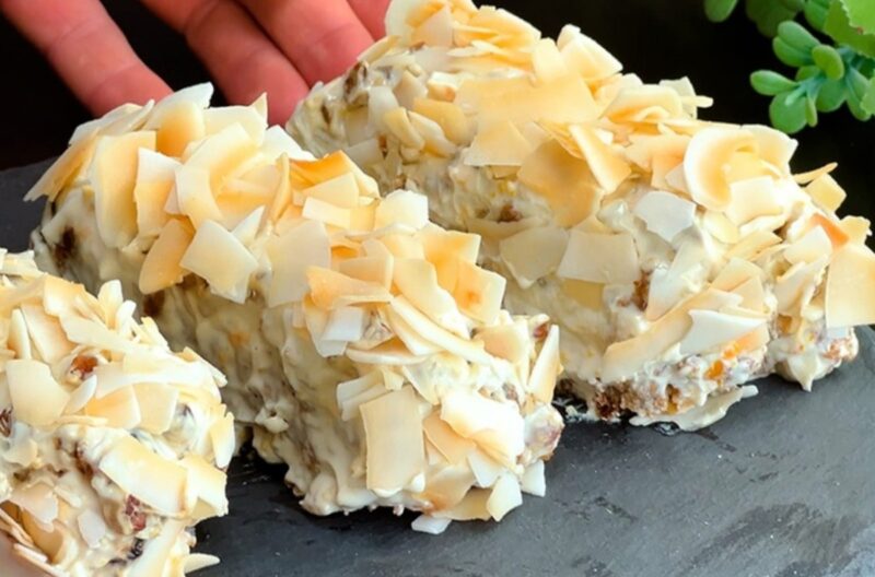 Просто смешайте овсяные хлопья с яблоком и бананом. Самый вкусный полезный домашний десерт