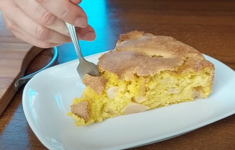 Рецепт наших мам и бабушек. Вкусный яблочный пирог без соды и разрыхлителя
