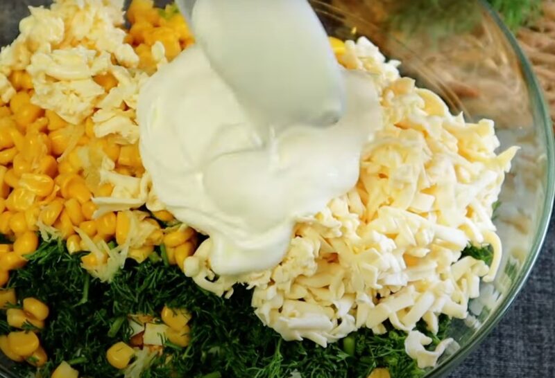 Самый летний рецепт - вкус обалденный. Вся семья подсела на этот салат: готовим на даче за 5 минут