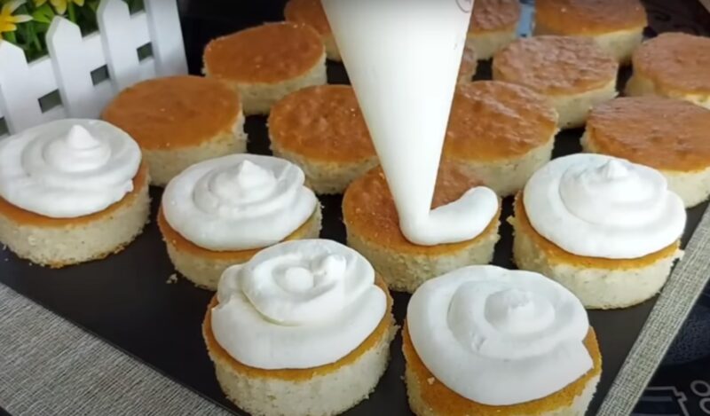 Готовлю на праздничный стол вместо покупного торта. Пирожное "Нежность" - вкусный и простой рецепт