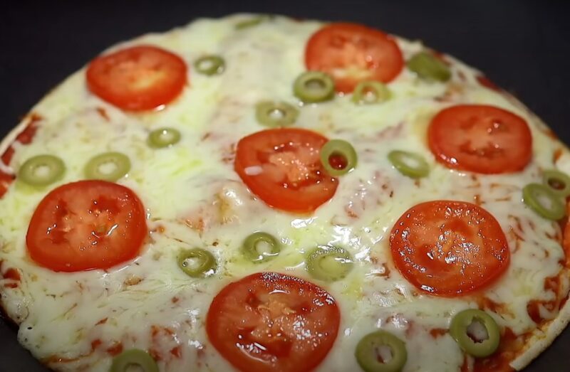 Быстрая пицца на пите: готовится за 10 минут, а вкус как из настоящей печи. Никто не отличит от традиционного теста