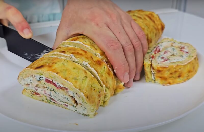 Обычный кабачок превратился в короля закусок! Необычный рецепт – просто, вкусно и бесподобно: готовьте, пока сезон