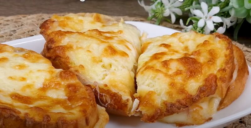 Рецепт сэндвича, который вас удивит: просто, дёшево и невероятно вкусно. Сытный завтрак за 15 минут