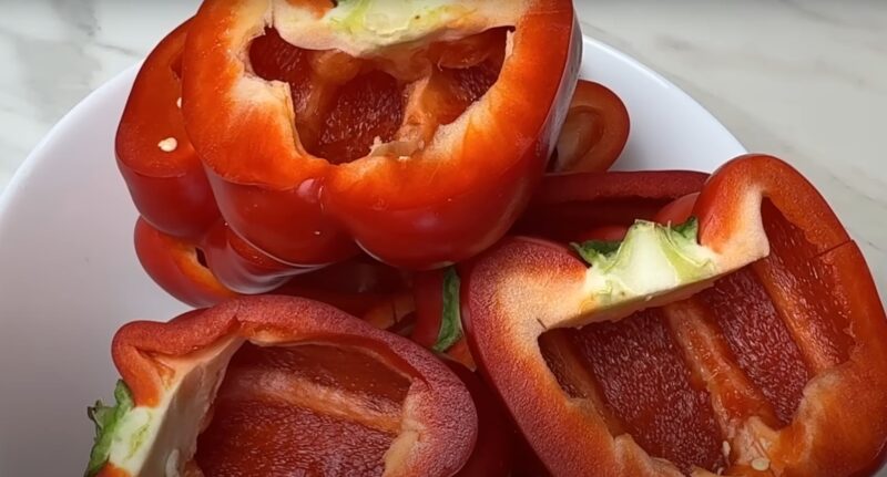 Фаршированные перцы, которые затмят даже пиццу! Проверенный рецепт на все времена