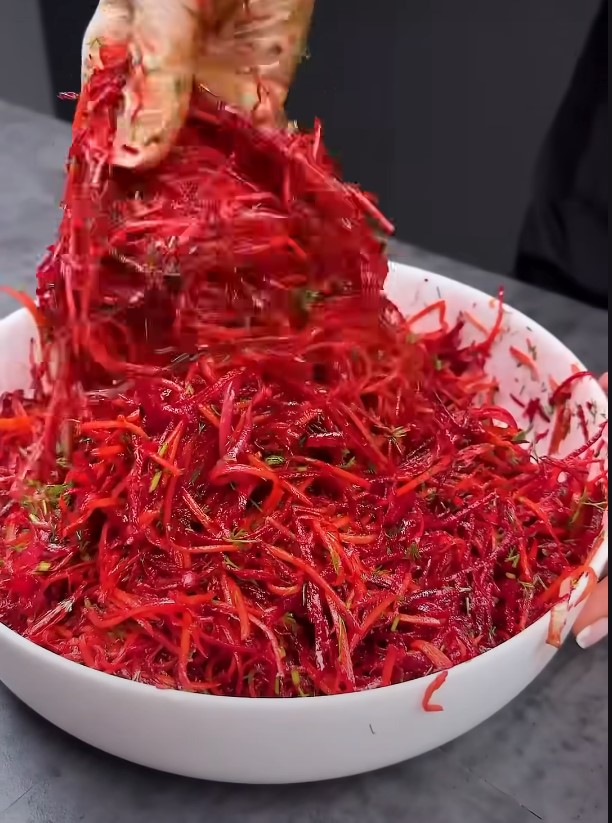 Готовим не только вкусно, но и полезно! Тот самый витаминный салат по-корейски: рецепт, который удивляет