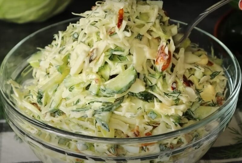 Необычный капустный салат с мясным вкусом. Простой рецепт, который удивит даже гурманов