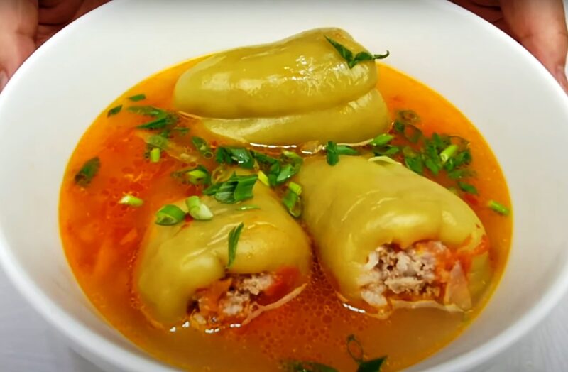 Сочные фаршированные перцы в бульоне: вкусно и сытно. Простой рецепт