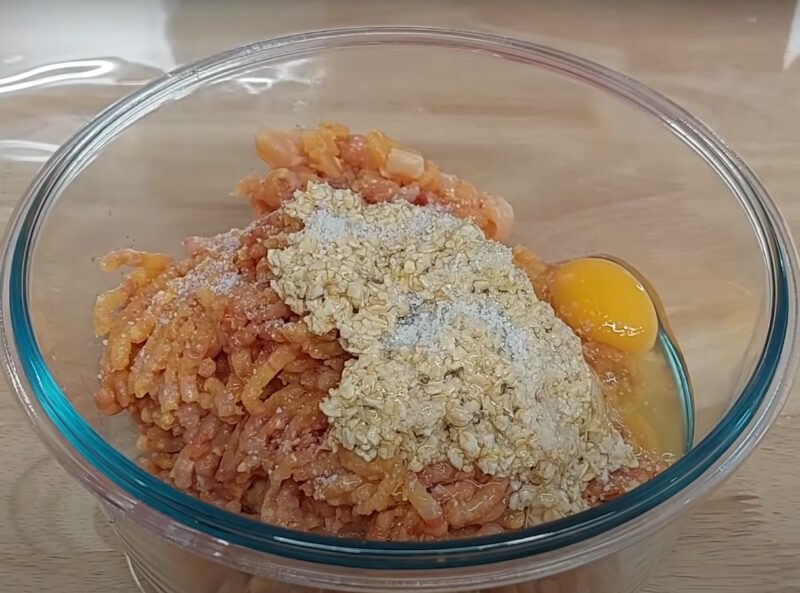 Только натуральность! Ароматные, мягкие и сочные котлеты без овощей и хлеба: устоять невозможно