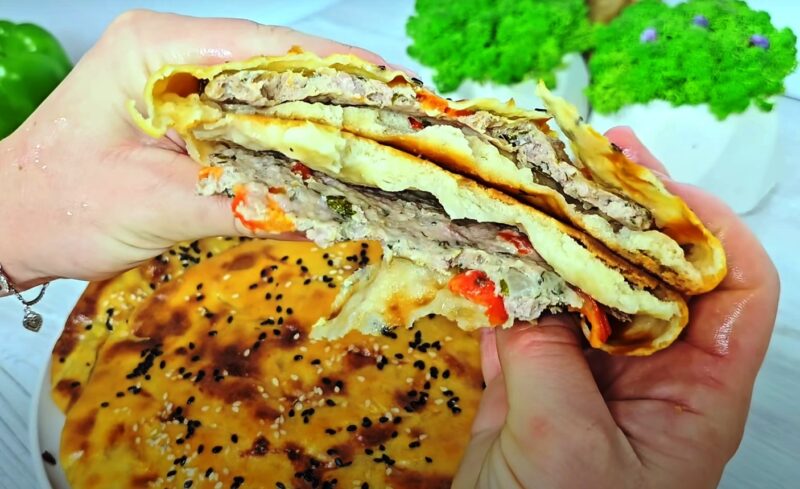Вы больше не вернётесь к пирожкам! Пышки с мясом — воздушные и сочные: рецепт без грамма масла