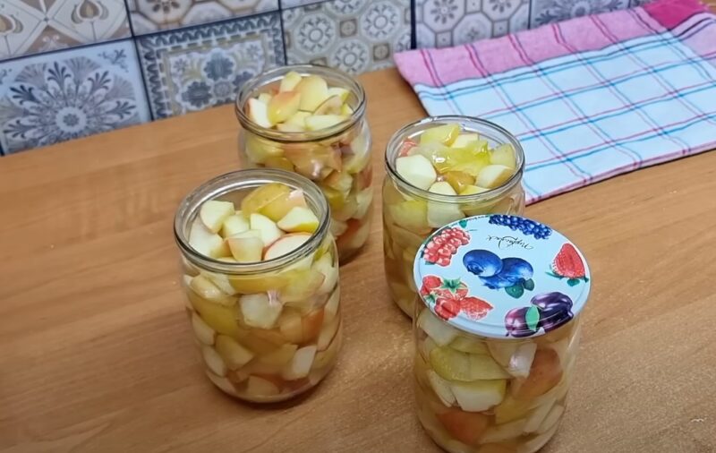 Яблоки в собственном соку на зиму: не просто заготовка, а спасение для хозяйки. Начинка для десертов и пирогов