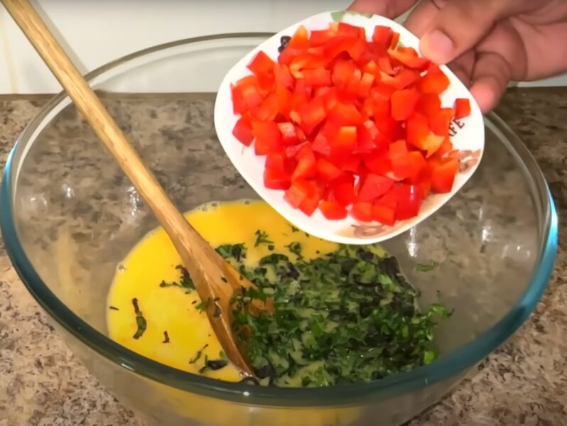 Так картофель вы ещё не готовили - вкуснее пиццы и проще запеканки! Все смешали и на сковороду