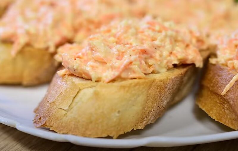 Бюджетная закуска "Пятиминутка". Из продуктов, которые всегда есть даже на студенческой кухне!