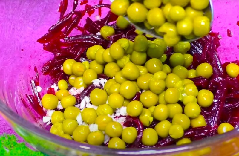 Дешево, полезно и очень вкусно: рецепт салата из буряка, который я готовлю каждый день, и он не надоедает!