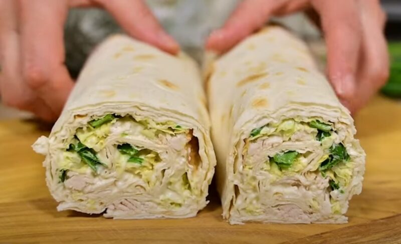 Рулеты из лаваша с курицей и пекинкой: просто, быстро и обалденно вкусно! Никто не уйдёт голодным