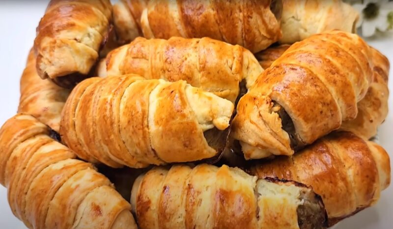 Рогалики вместо пирожков: мясная начинка, хрустящая корочка и аромат, от которого невозможно оторваться