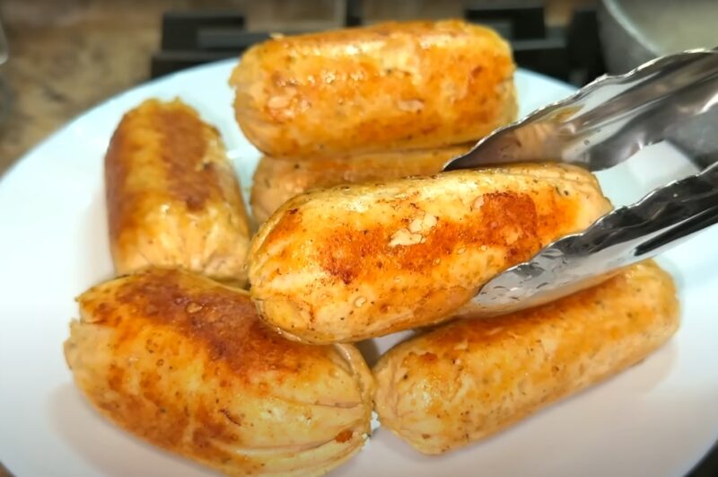 Готовлю каждую неделю! Сочные куриные колбаски из фарша — хит у детей и взрослых, а готовятся проще, чем вы думаете!