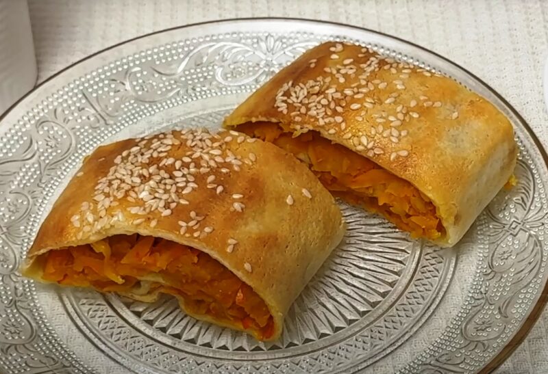 Готовим быстро и очень вкусно! Нежный сливочный рулет с яблочной и тыквенной начинкой