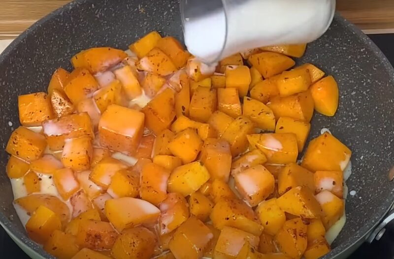 Вкусное и полезное блюдо из тыквы. Лучший рецепт на сковороде: быстро и просто на ужин!