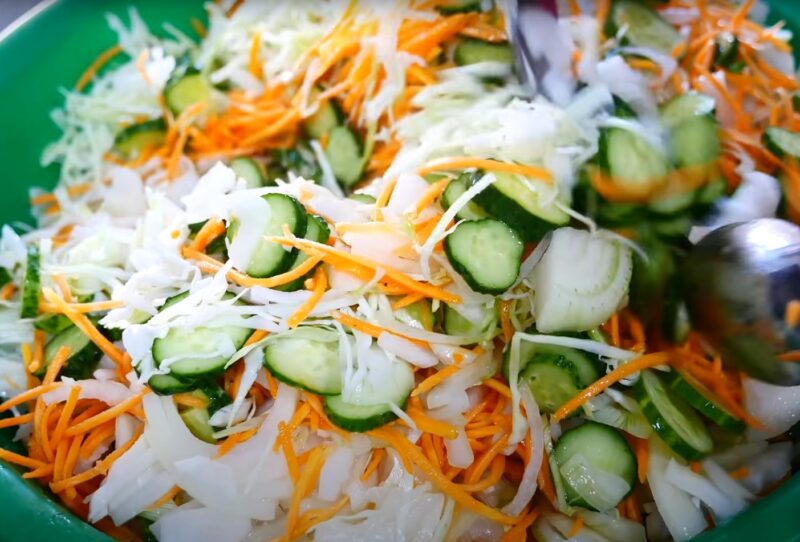 Капуста на зиму: простой и вкусный салат на зиму из самых доступных овощей. Рецепт проверенный годами