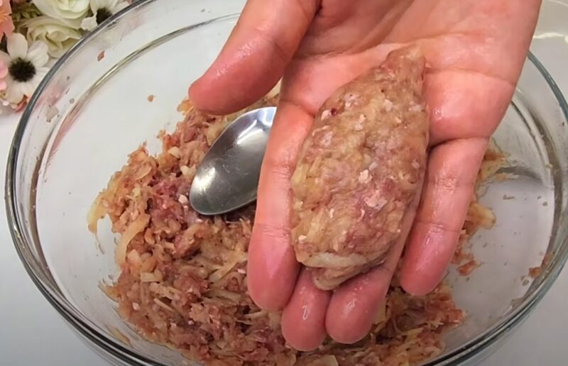 Рогалики вместо пирожков: мясная начинка, хрустящая корочка и аромат, от которого невозможно оторваться