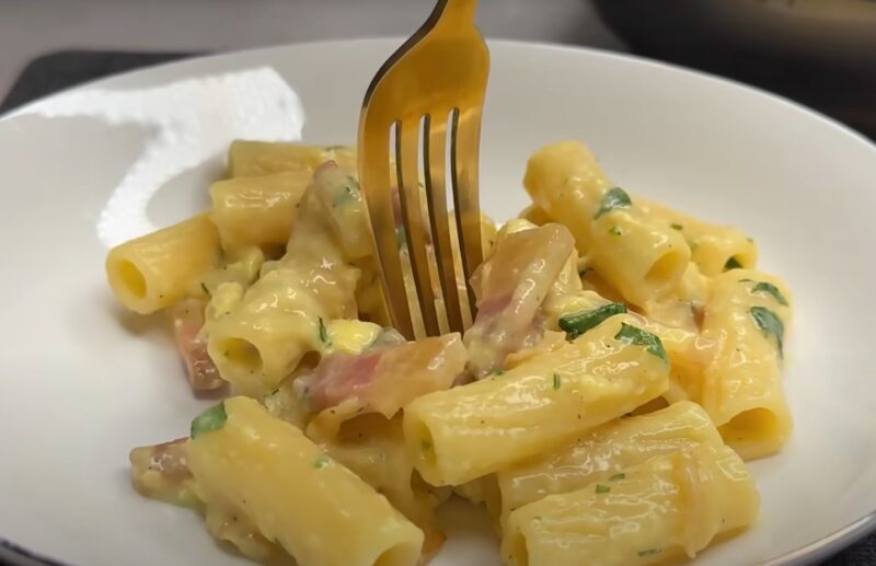 Карбонара, как у моей итальянской бабушки. Простой, но невероятно вкусный рецепт нежной пасты!
