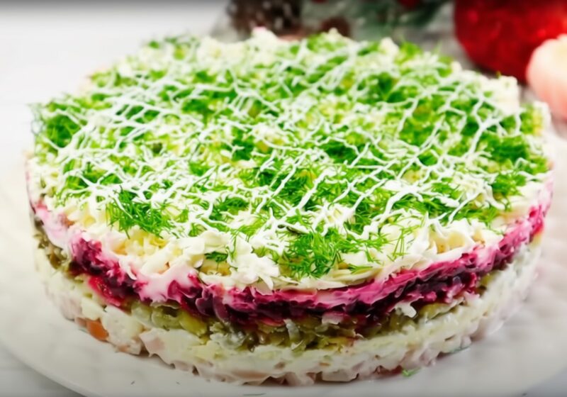 Салат «Камелия» — просто, нежно и по-настоящему празднично! Нежный вкус, который покорит ваше сердце Салат «Камелия» — просто, нежно и по-настоящему празднично! Нежный вкус, который покорит ваше сердце