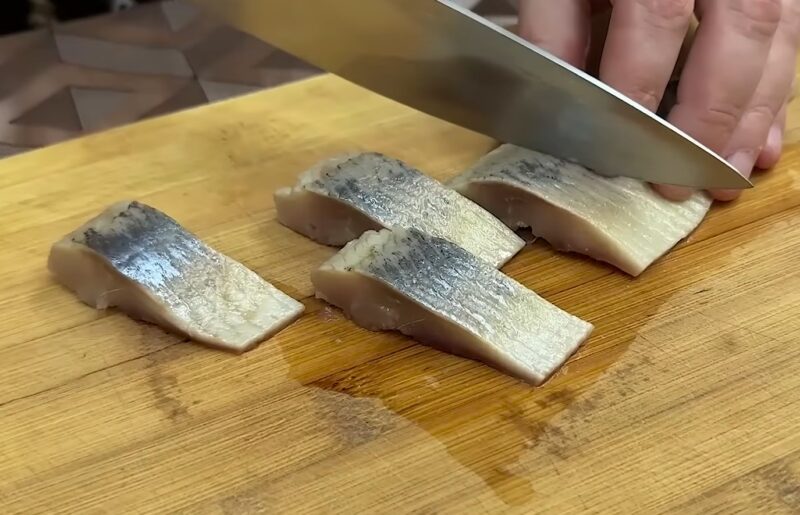 Секрет финских моряков: этот маринад превращает селедку в блюдо дороже красной рыбы. Готовлю банками!