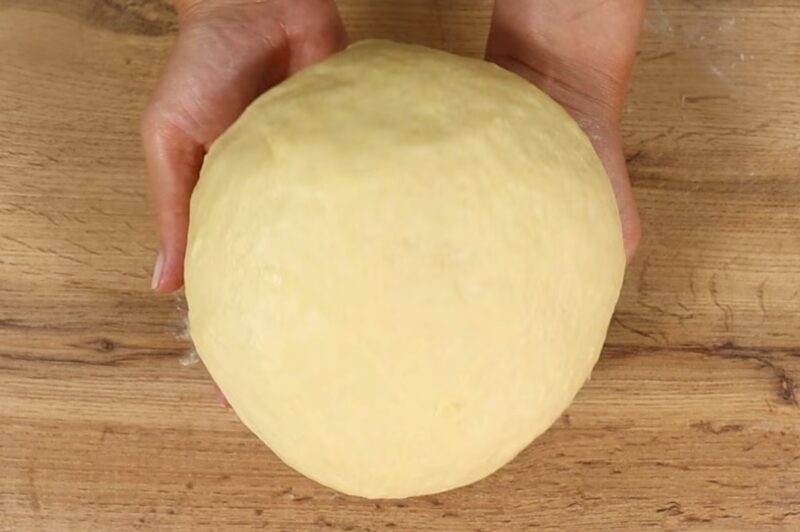 Пуховые булочки с начинкой: советы и секреты, чтобы они получились нежными и мягкими!