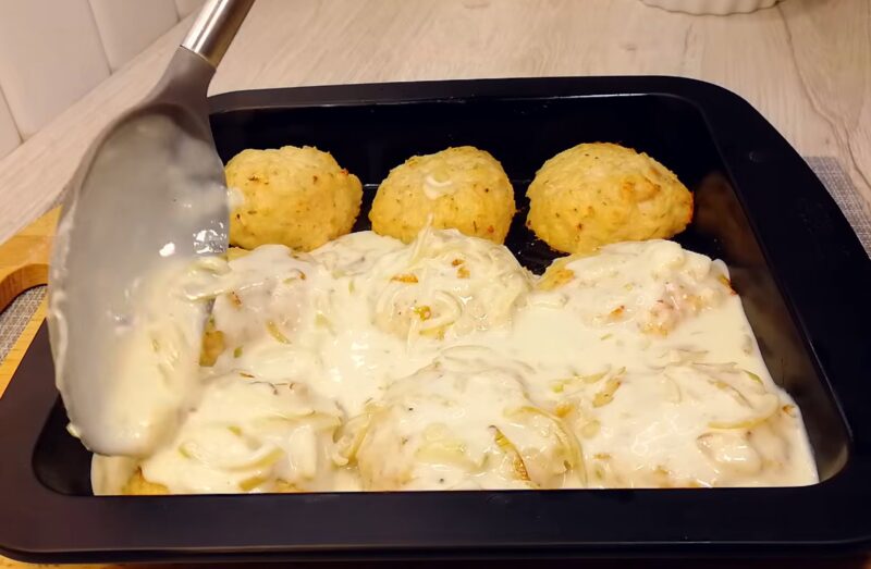 Накормите семью чем-то особенным без усилий: рецепт обеда, который затмит собой даже самые сочные котлеты!