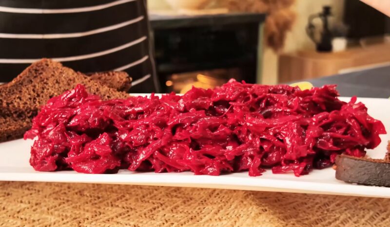 Хочется есть каждый день! Невероятная намазка из свеклы: вкусный перекус или закуска на праздничный стол