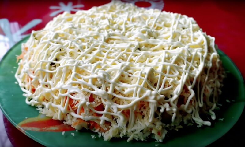 Салат “Нежный” с ветчиной и сыром: блюдо с пикантным вкусом для вашего идеального стола!