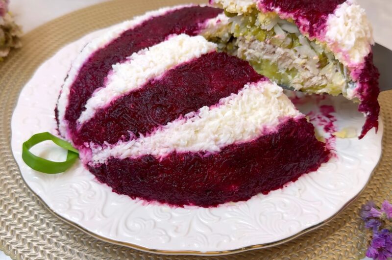 Салат "Елочная игрушка" на Новый Год 2026. Просто, эффектно и очень вкусно!