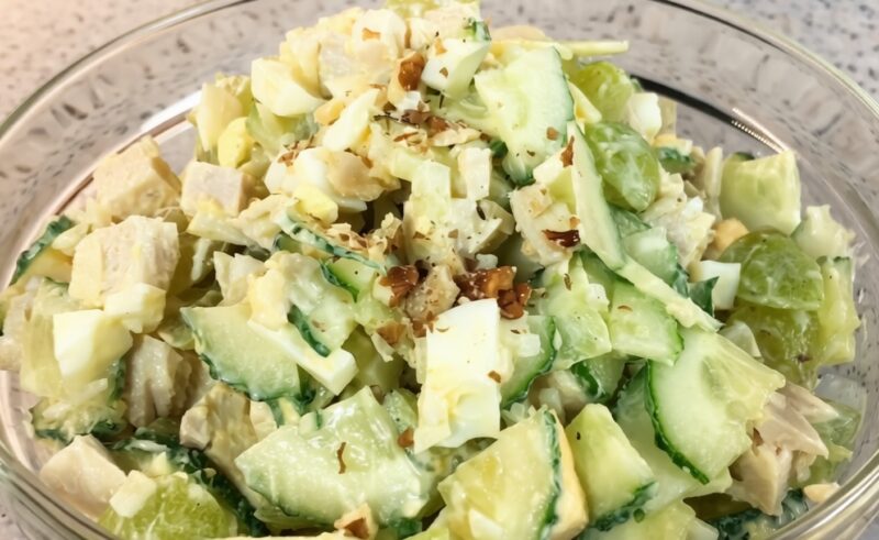 Невероятно нежный салат "Марго": удивите своих близких этим кулинарным шедевром с секретным ингредиентом