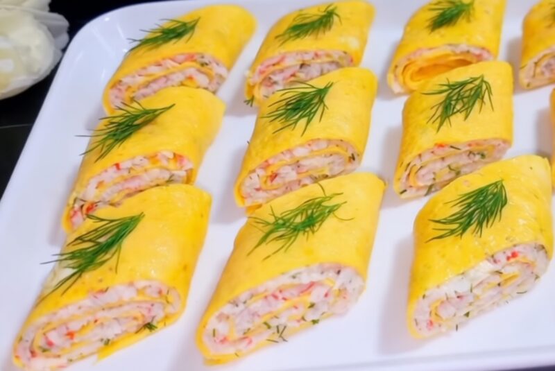 Выглядит эффектно и нравится всем гостям! Шикарная закуска из крабовых палочек на праздничный стол